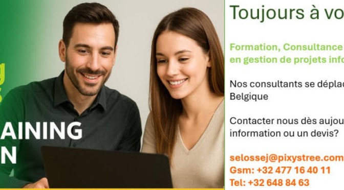 Deux consultants souriants devant un ordinateur portable, le logo Training Brussels sur fond vert à gauche ; à droite, un encadré blanc affiche le slogan « Toujours à votre écoute ! », suivi du texte « Formation, Consultance et Conseil en gestion de projets informatiques », et des coordonnées de contact.